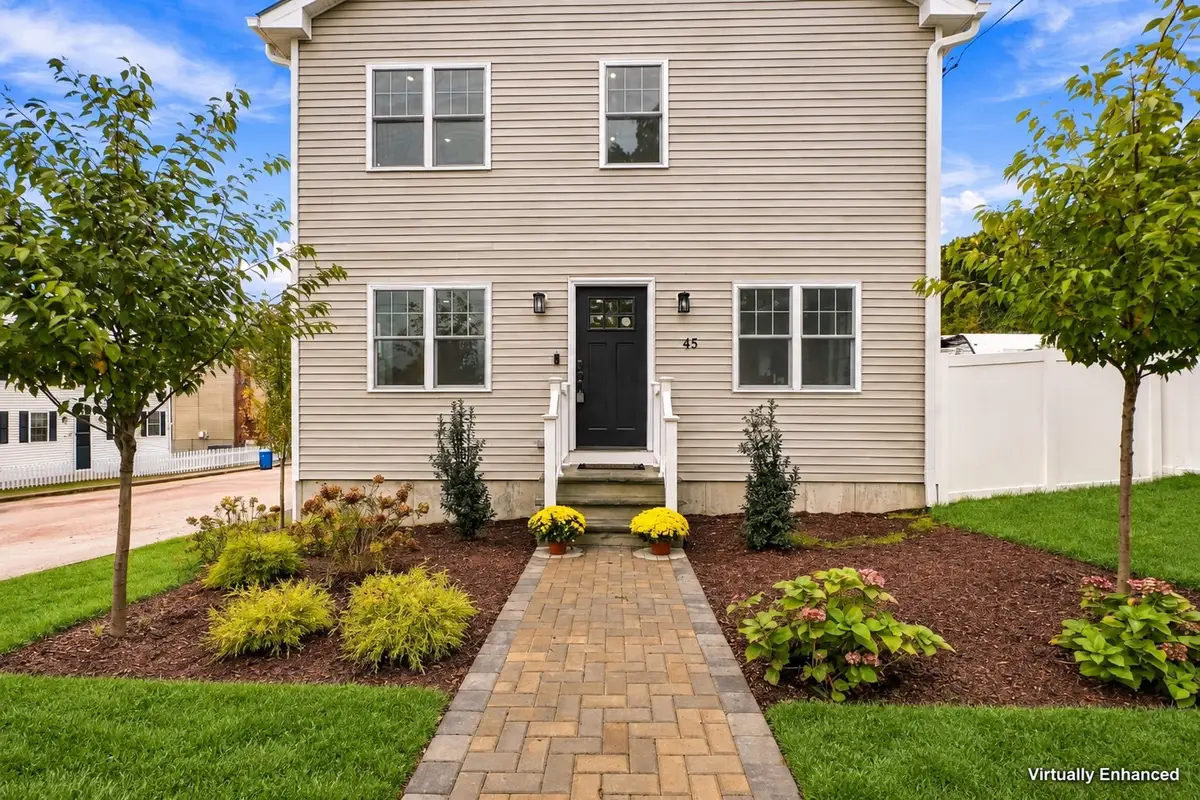 45 County St, Blackstone, MA 01504 - #1