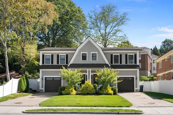94 East Side Parkway #94, Newton, MA 02458