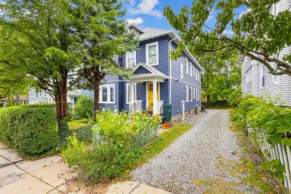 99 Saint Rose St #1, Boston, MA 02130