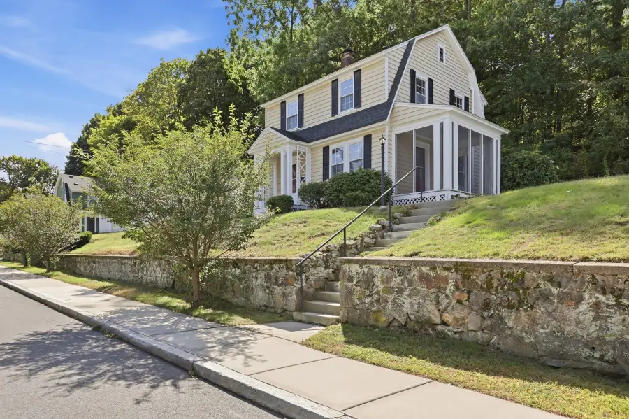 32 Enmore St, Andover, MA 01810 - #3
