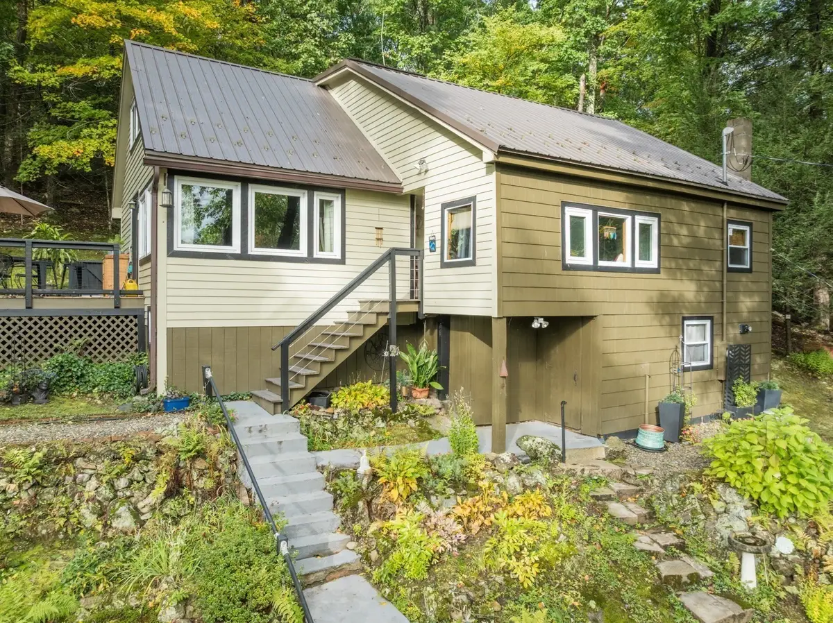 557 Federal St, Belchertown, MA 01007 - #1
