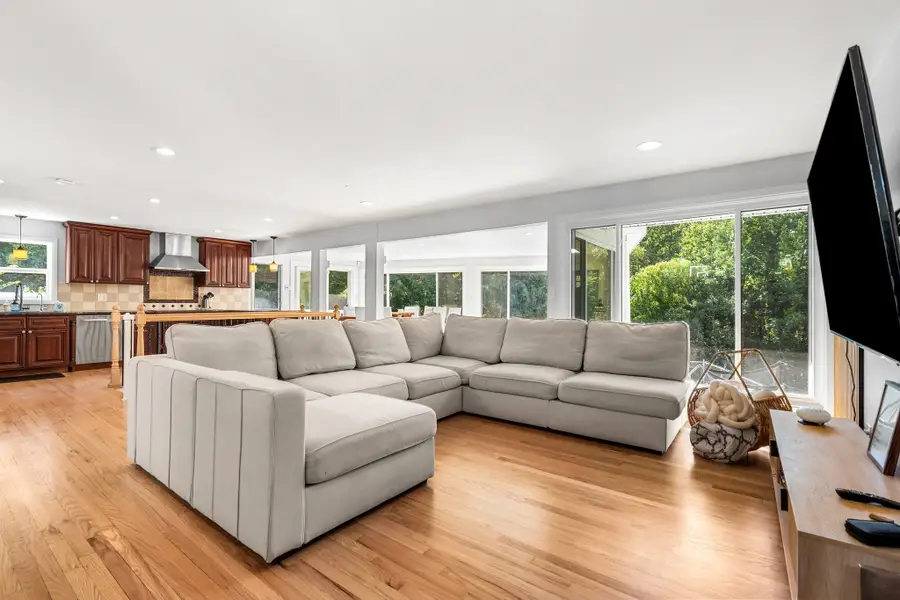 42 Farview Ave, Shrewsbury, MA 01545 - #3
