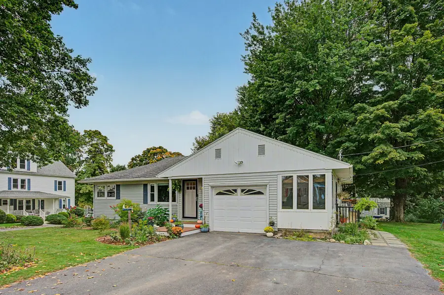10 Alden St, Easthampton, MA 01027 - #2