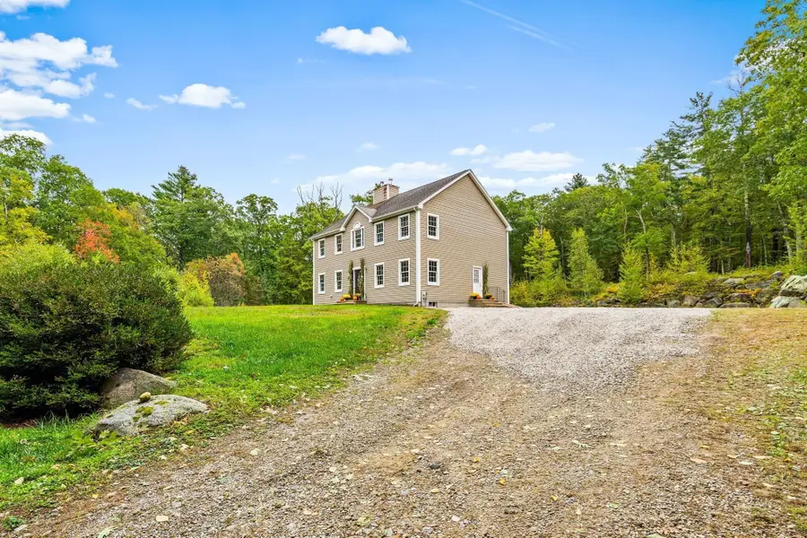208 Sw Main St, Douglas, MA 01516 - #2