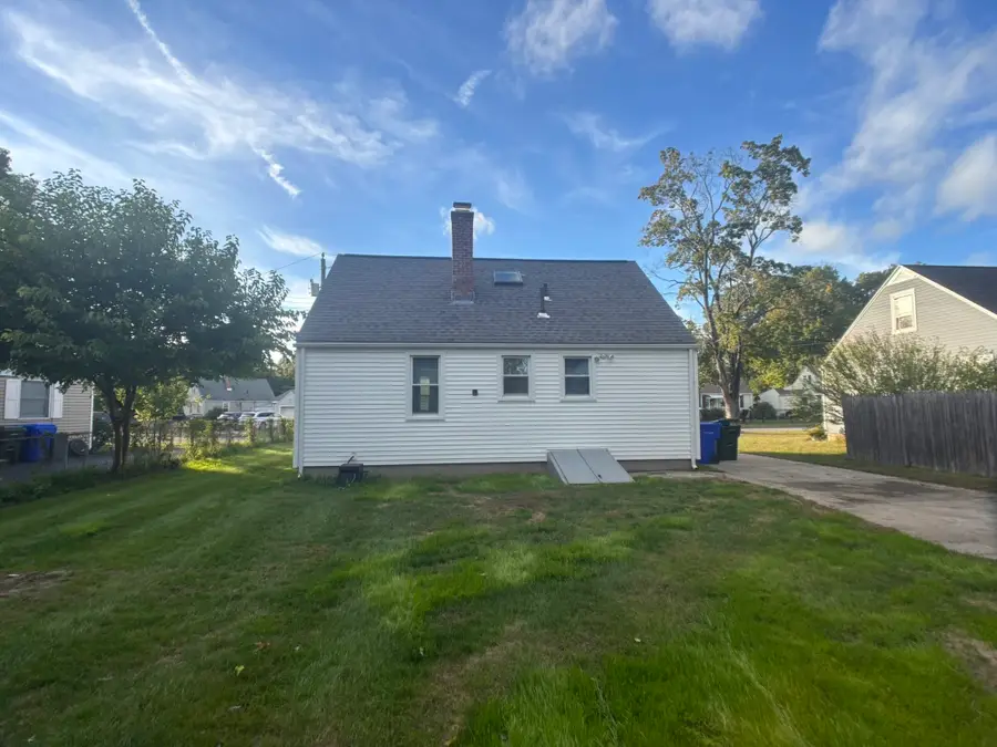 23 Midway St, Springfield, MA 01151 - #2