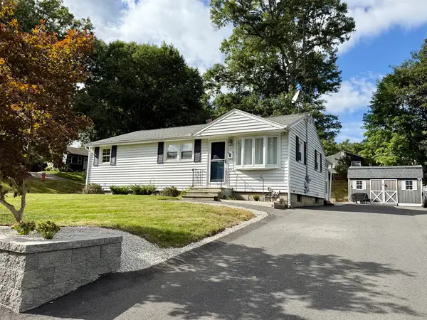 82 Walnut St, Oxford, MA 01540