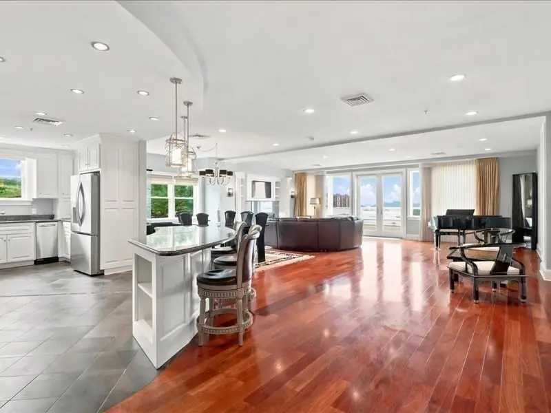 1 Longbeach Ave #101, Hull, MA 02045 - #3