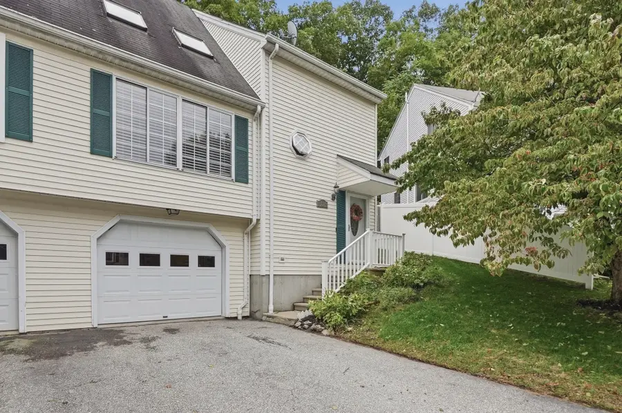 11 Jonathan Circle, Worcester, MA 01604 - #2
