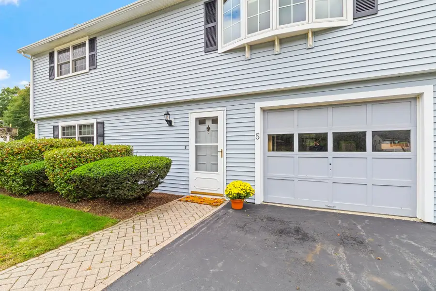5 Memorial Dr, Northborough, MA 01532 - #3