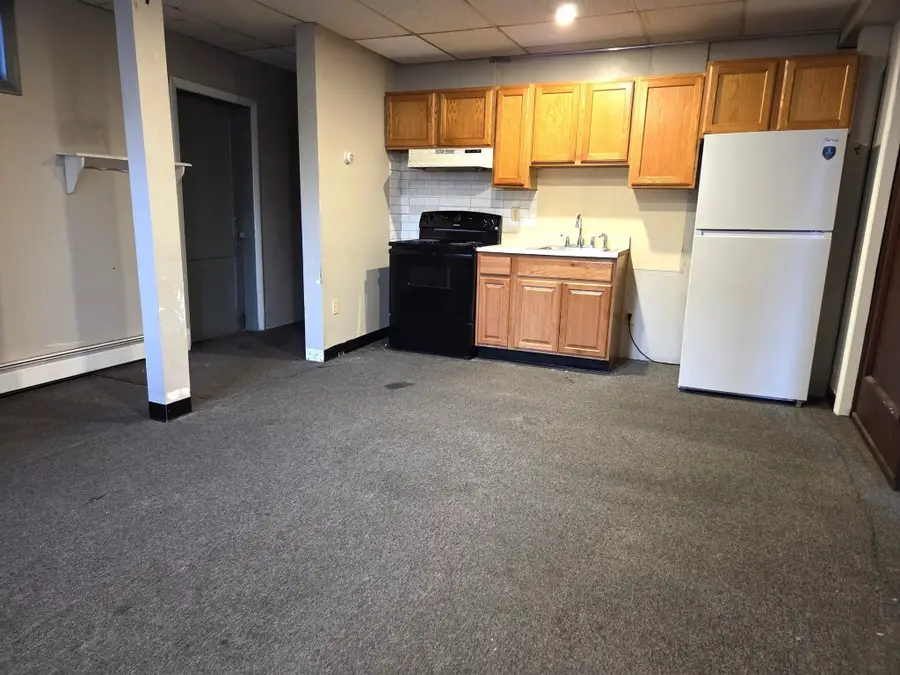 123 West Main Street, Marlborough, MA 01752 - #2