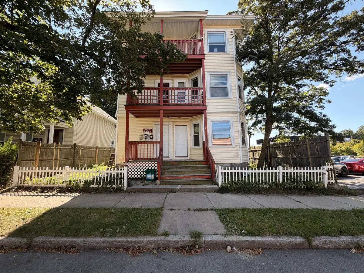 2 Shirley St, Worcester, MA 01610 - #1