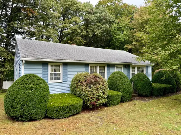 66 Debbie Dr, Leominster, MA 01453