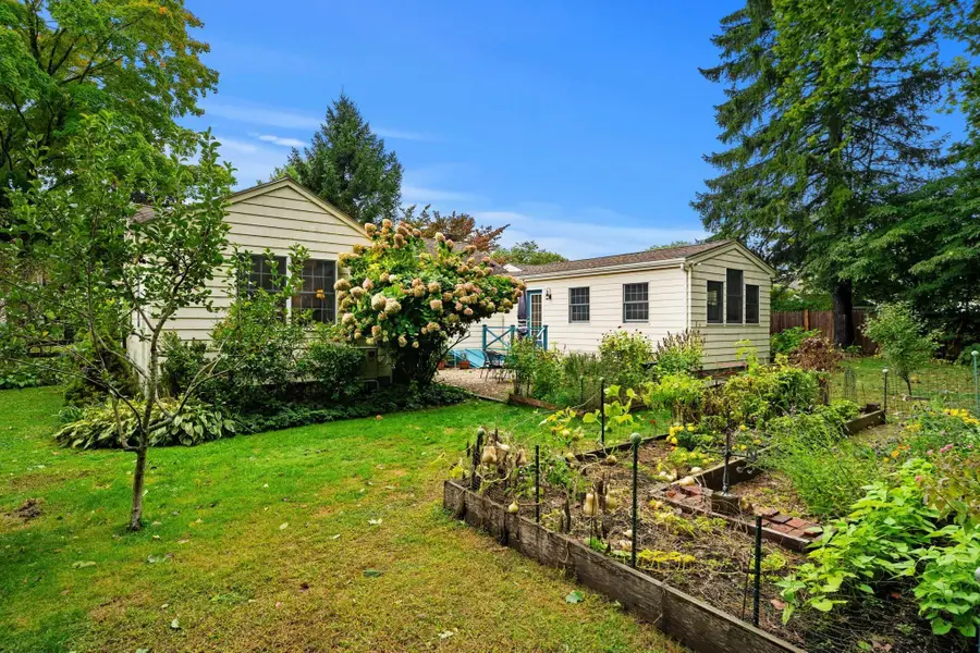 14 Ortins Rd, South Hamilton, MA 01982 - #3