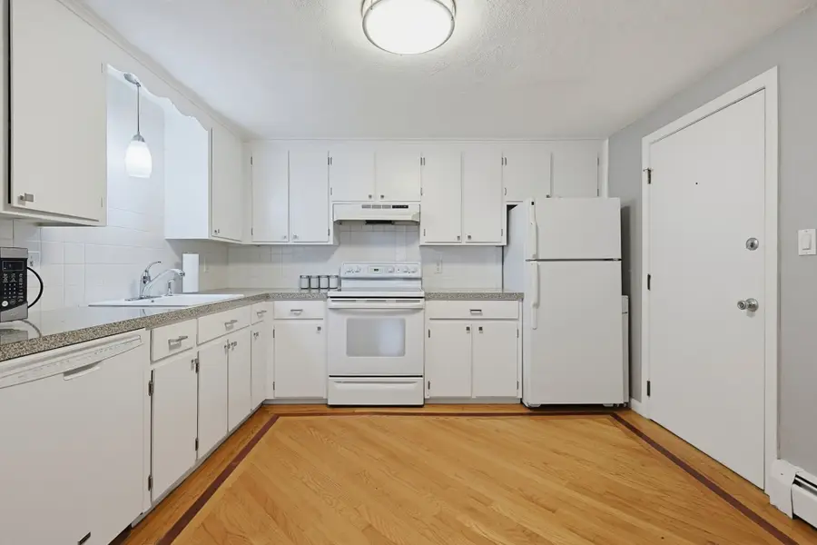 28 Main Street #5, North Reading, MA 01864 - #3
