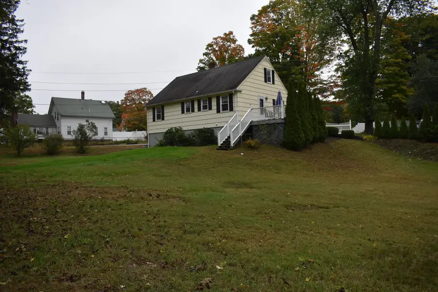 107 Gardner St, Groveland, MA 01834 - #3