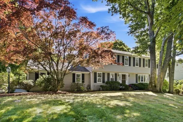 138 Forbes Rd, Westwood, MA 02090