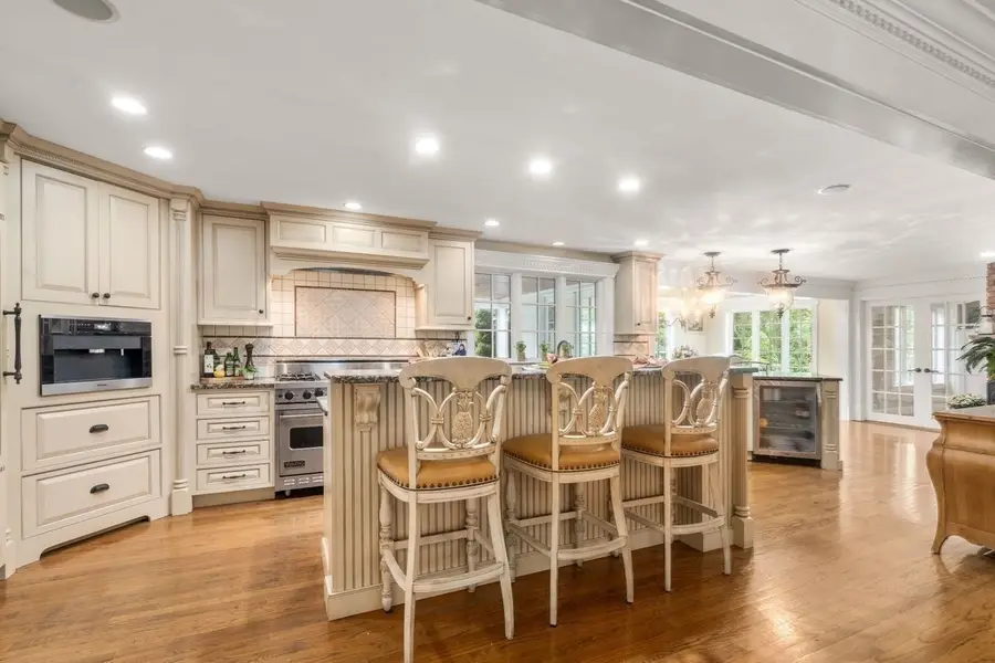 674 South Street, Shrewsbury, MA 01545 - #3