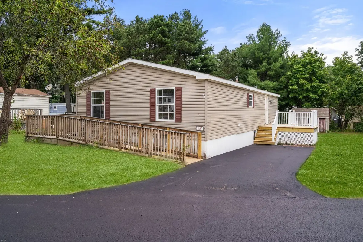 10 Marks Way, Carver, MA 02330 - #1