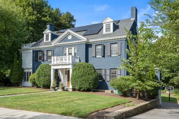 91 Nehoiden Rd, Newton, MA 02468