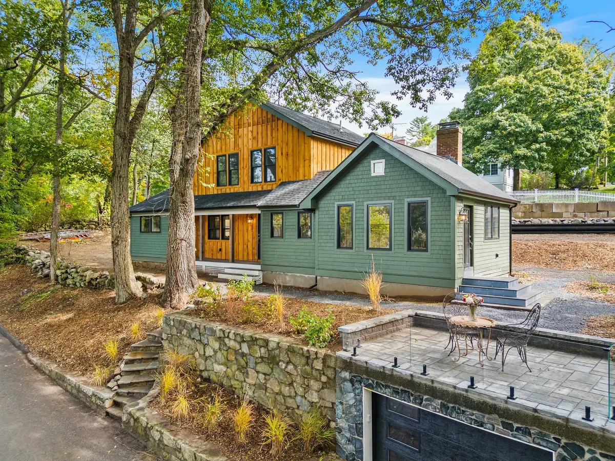 10 Noonhill Rd, Medfield, MA 02052 - #1
