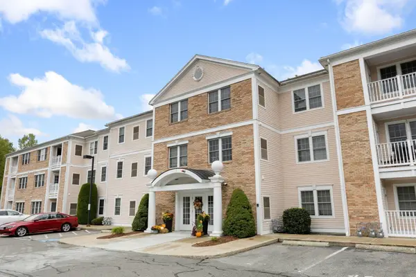 1 Millbrook Lane #314, Wakefield, MA 01880
