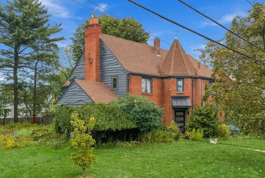 47 Stanley Rd, Swampscott, MA 01907 - #3