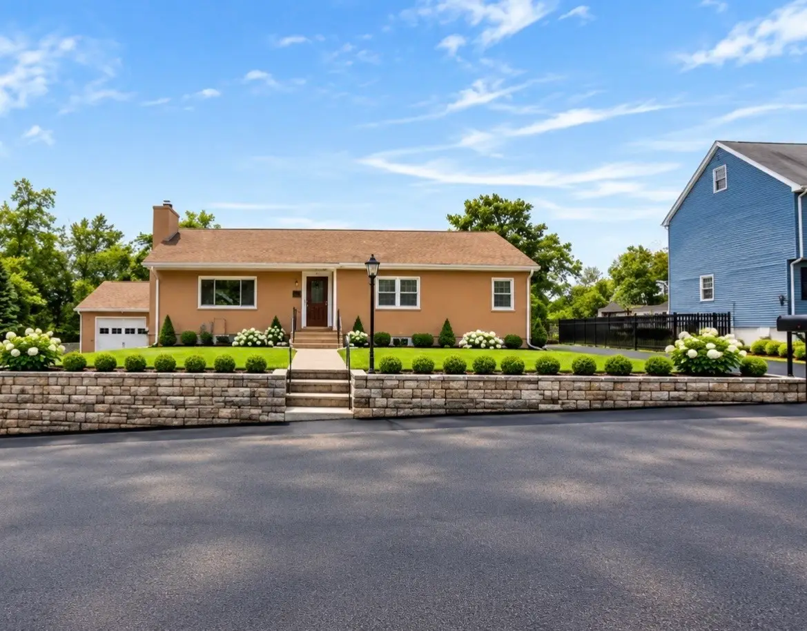 28 Bulfinch Ter, Lynn, MA 01902 - #1