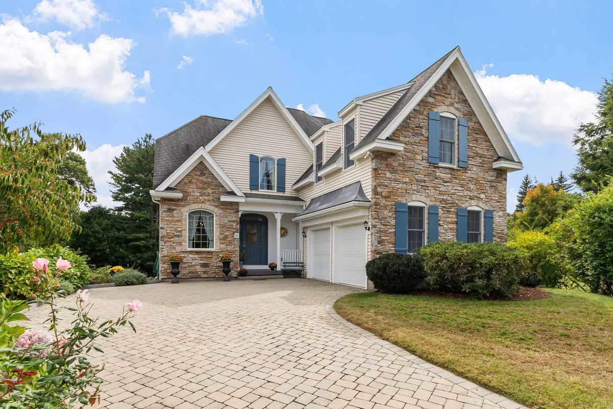 52 High St, Chelmsford, MA 01824 - #1