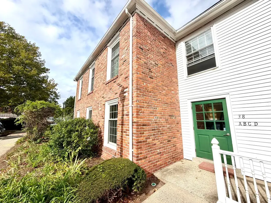 38 Yorktown Drive #A, Springfield, MA 01108 - #2