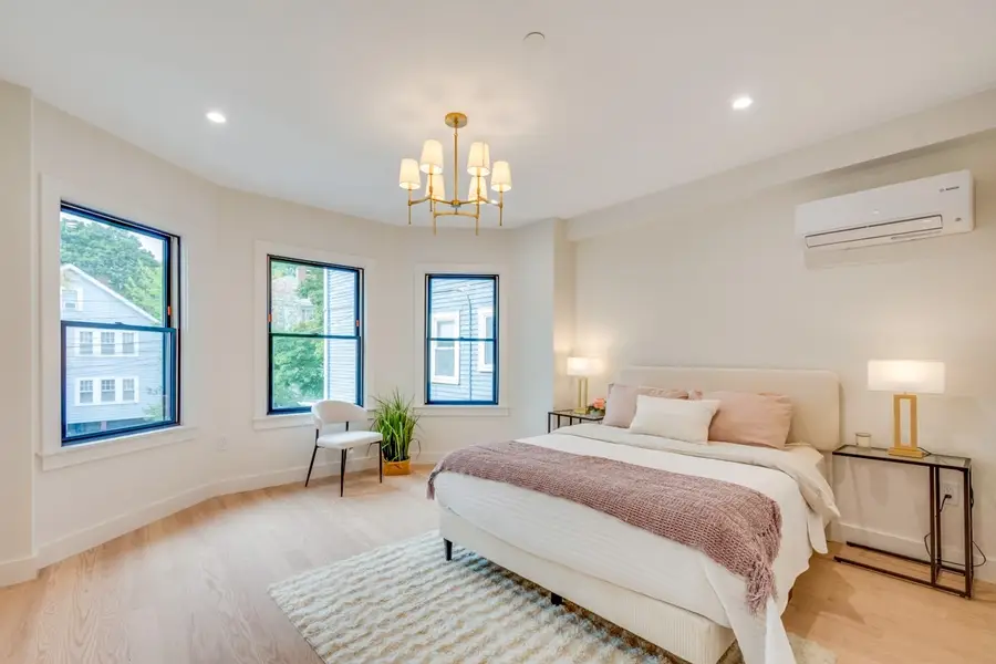 114 Franklin St. #2, Brookline, MA 02445 - #3