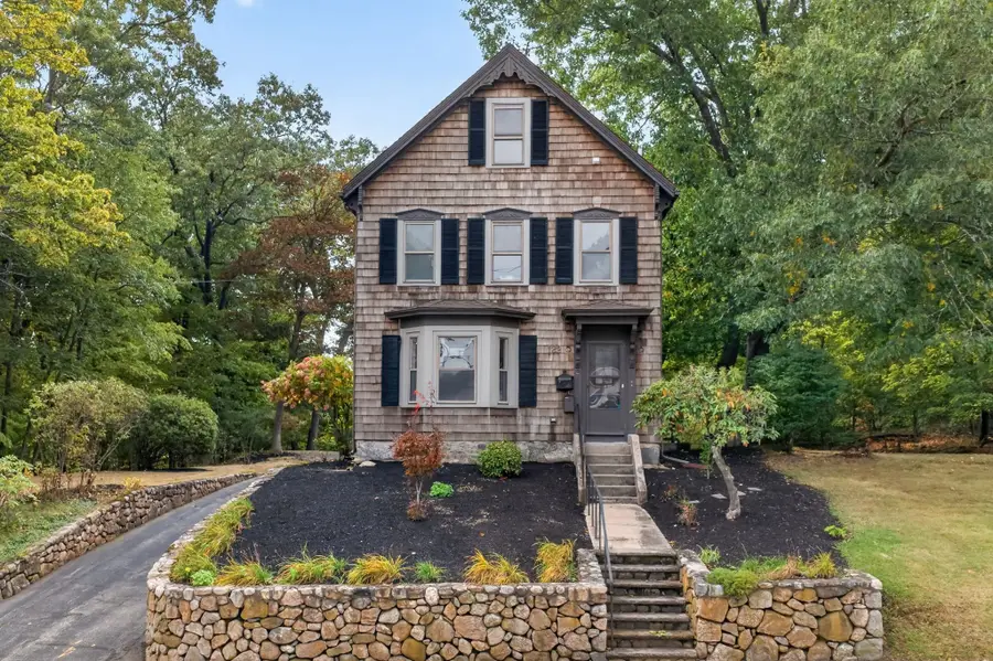 122 Winn St, Woburn, MA 01801 - #2