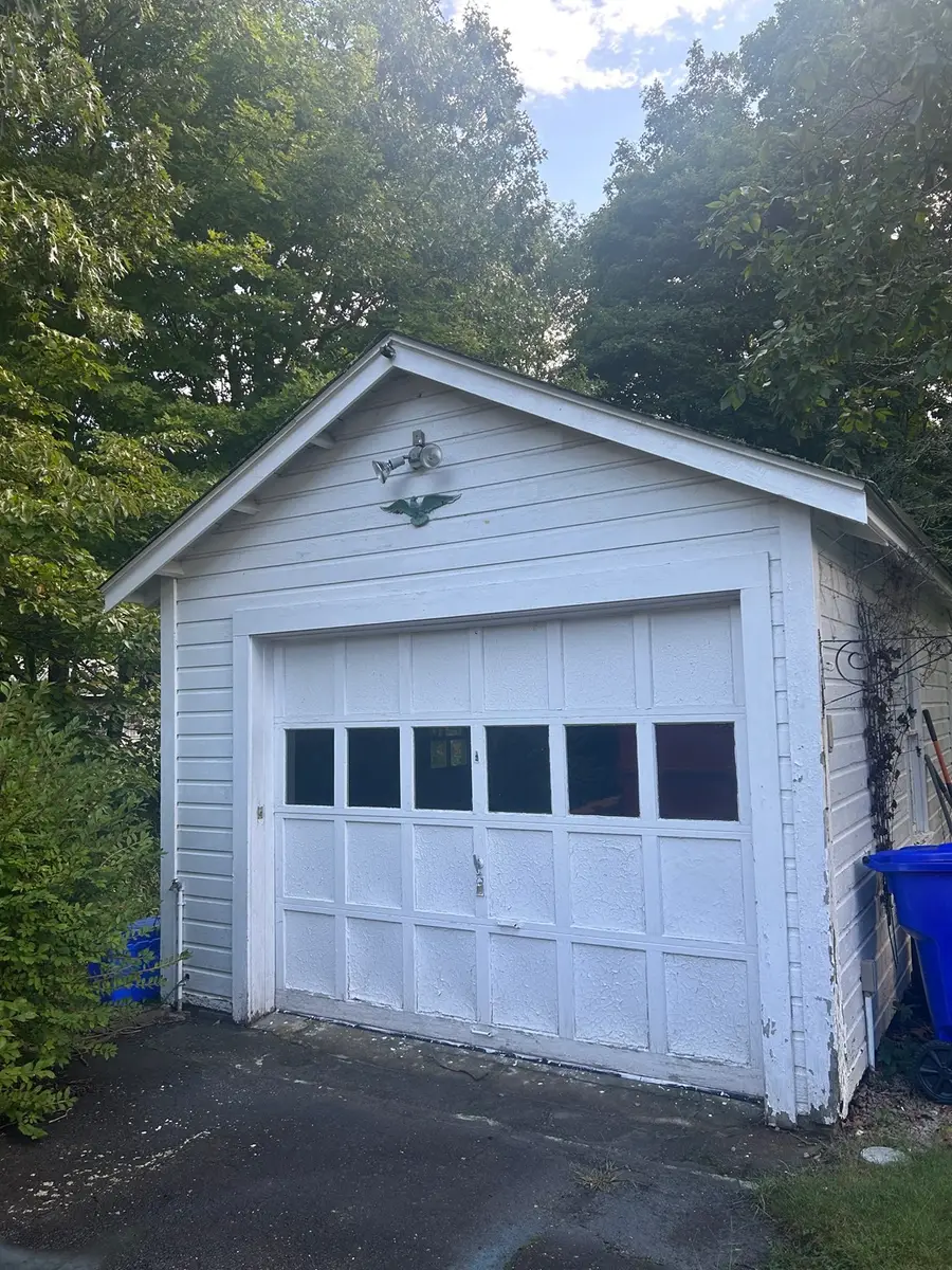 26 Anawan St, Taunton, MA 02780 - #3