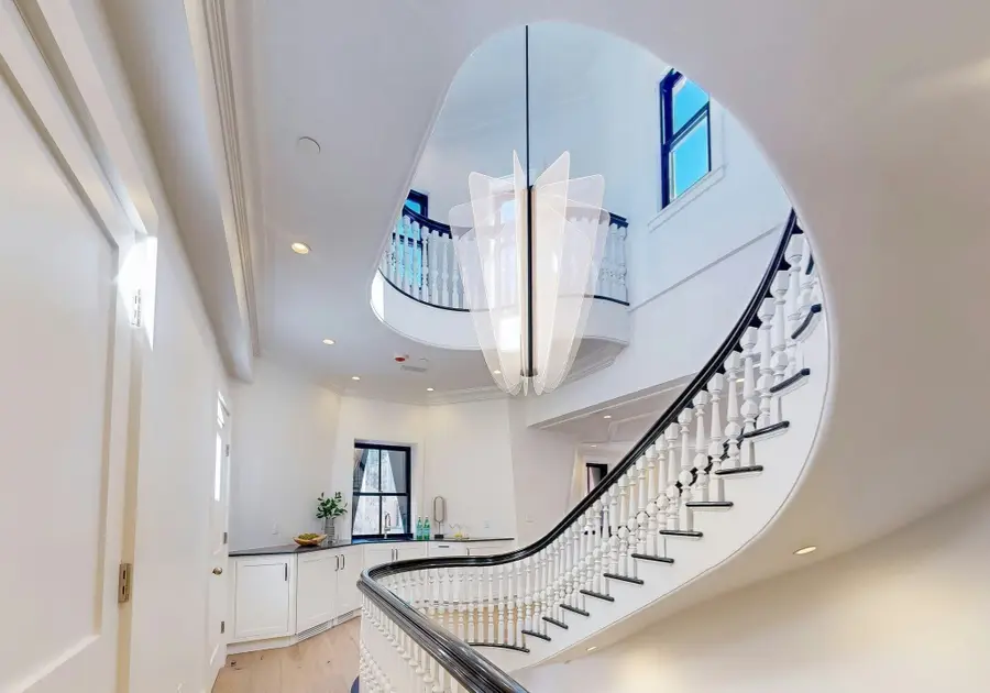 57 Hancock St, Boston, MA 02114 - #3