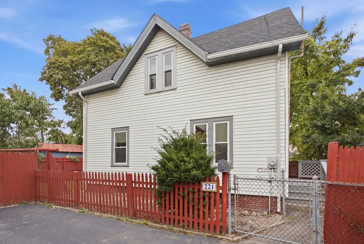 221 Chatham St, Lynn, MA 01902 - #1