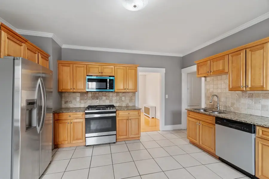 103 Walton St, Fitchburg, MA 01420 - #3