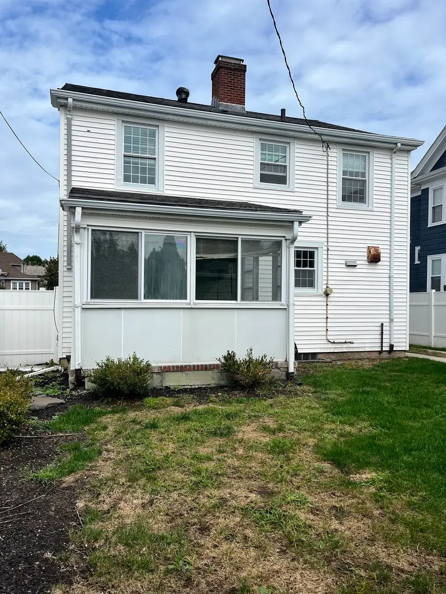 412 Arnold St, New Bedford, MA 02740 - #2