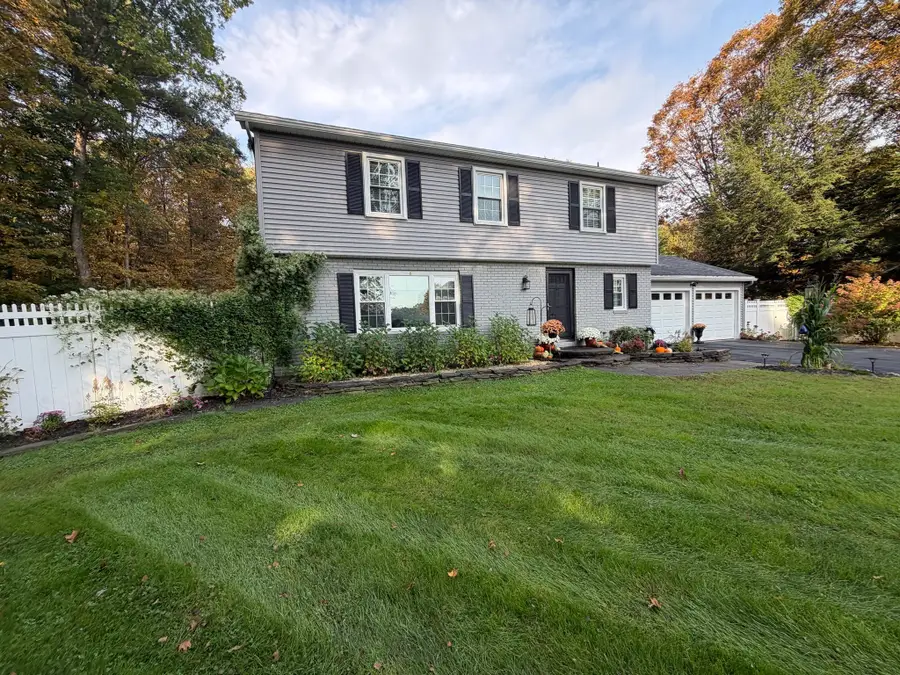 50 Plum Tree Ln, Greenfield, MA 01301 - #2