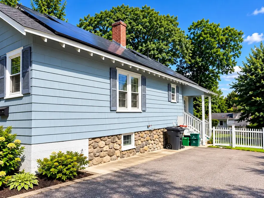 18 Blue Bell Road, Worcester, MA 01606 - #3