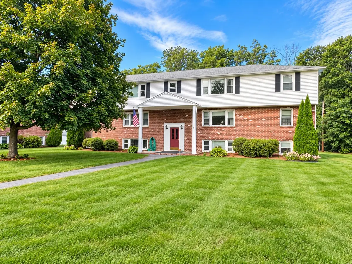 91 Elm St #1, Uxbridge, MA 01569 - #1