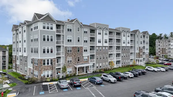 320 Martins Landing #209, North Reading, MA 01864
