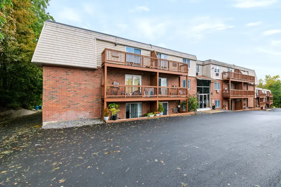 110 Boston Post Rd E #5, Marlborough, MA 01752 - #2