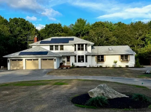 316 Walnut Plain Rd, Rochester, MA 02770 - #1
