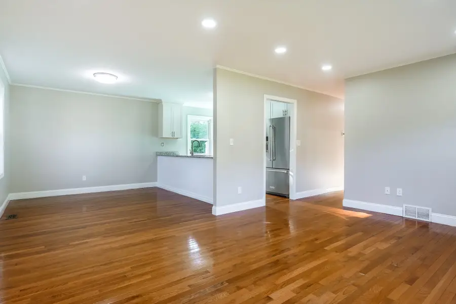 39 Ruby Ct, Dartmouth, MA 02747 - #3