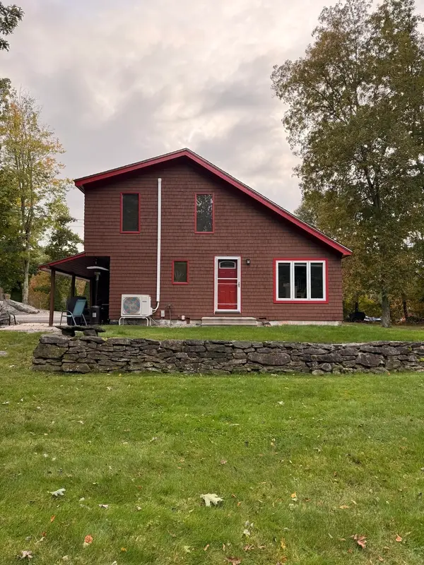 306 Thompson Rd, Webster, MA 01570