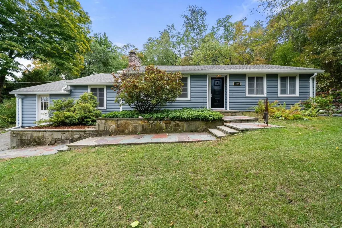 208 Mount Vernon Rd E, Weymouth, MA 02189 - #1