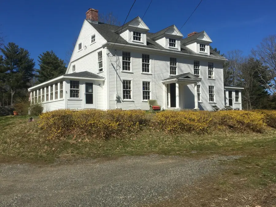 5 Roberts Ct, Gloucester, MA 01930 - #3