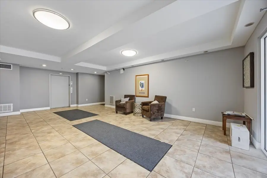 653-659 E 2nd St #205, Boston, MA 02127 - #2
