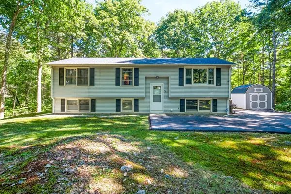45 Pleasantdale Rd, Rutland, MA 01543