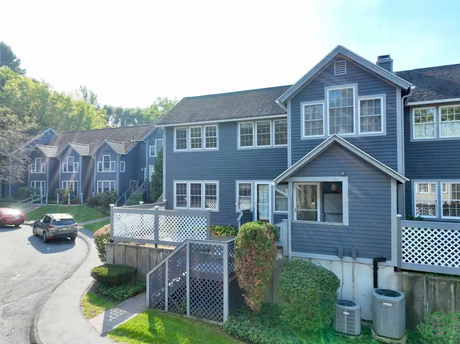 62 Amity Place #62, Amherst, MA 01002 - #2