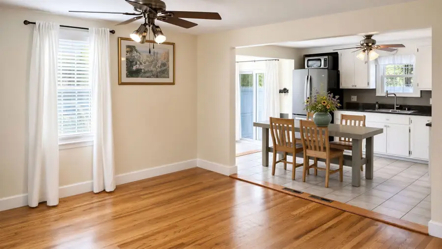 211 Holyoke St, Ludlow, MA 01056 - #3